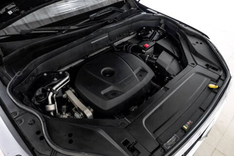 2020 Volvo XC90 T5 Momentum