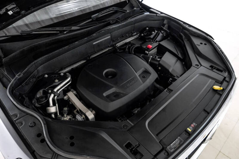2020 Volvo XC90 T5 Momentum