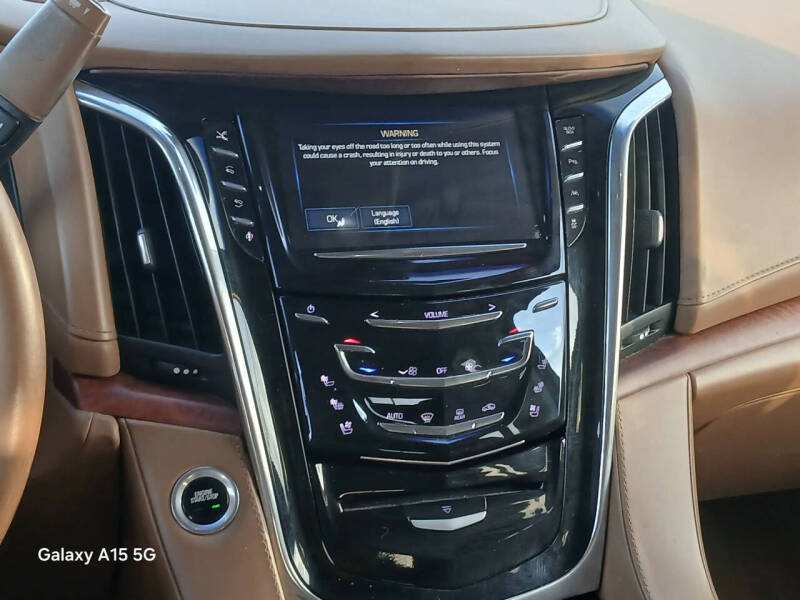 2016 Cadillac Escalade Platinum