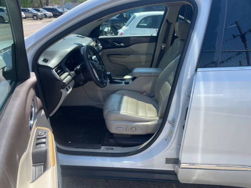 2017 GMC Acadia Denali