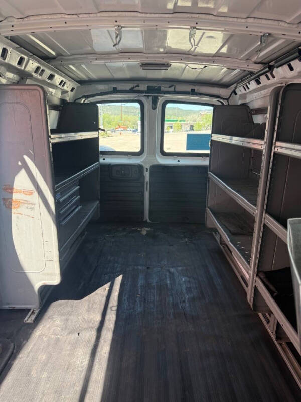 2011 GMC Savana 2500