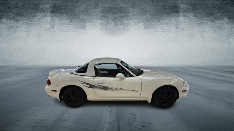 2000 Mazda MX-5 Miata