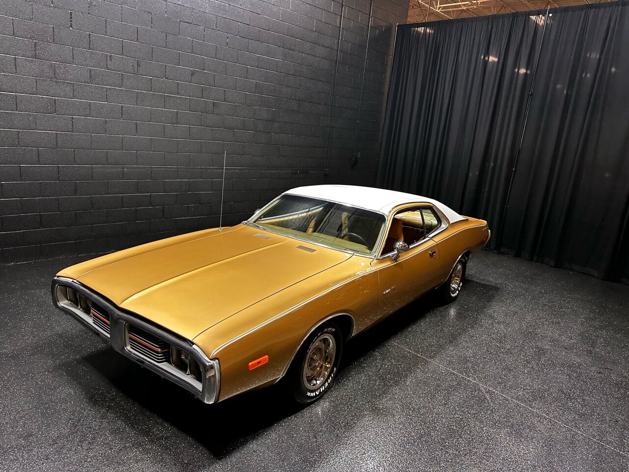 1973 Dodge Charger 13