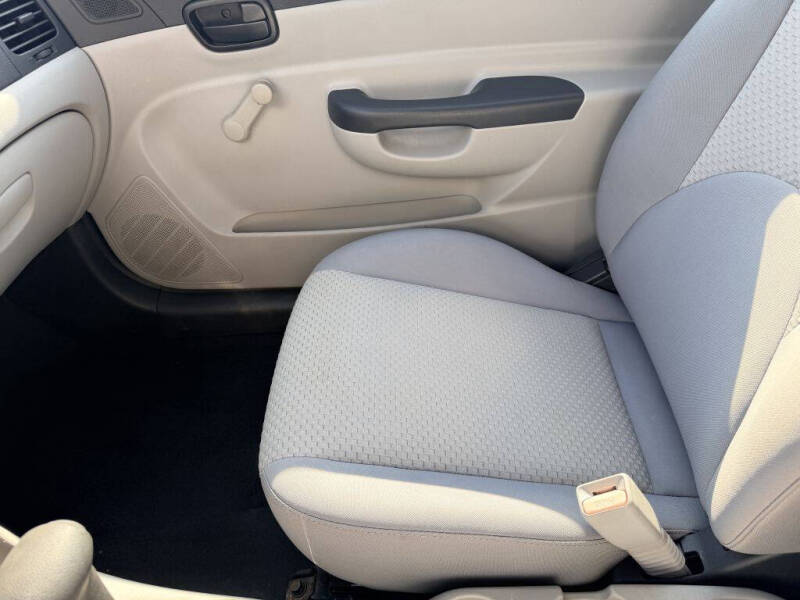 2011 Hyundai Accent GL