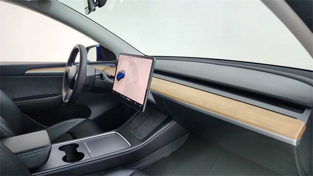 2025 Tesla Model Y Long Range