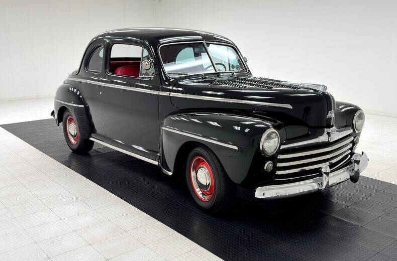 1948 Ford Super Deluxe