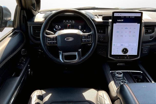 2024 Ford Expedition MAX Platinum