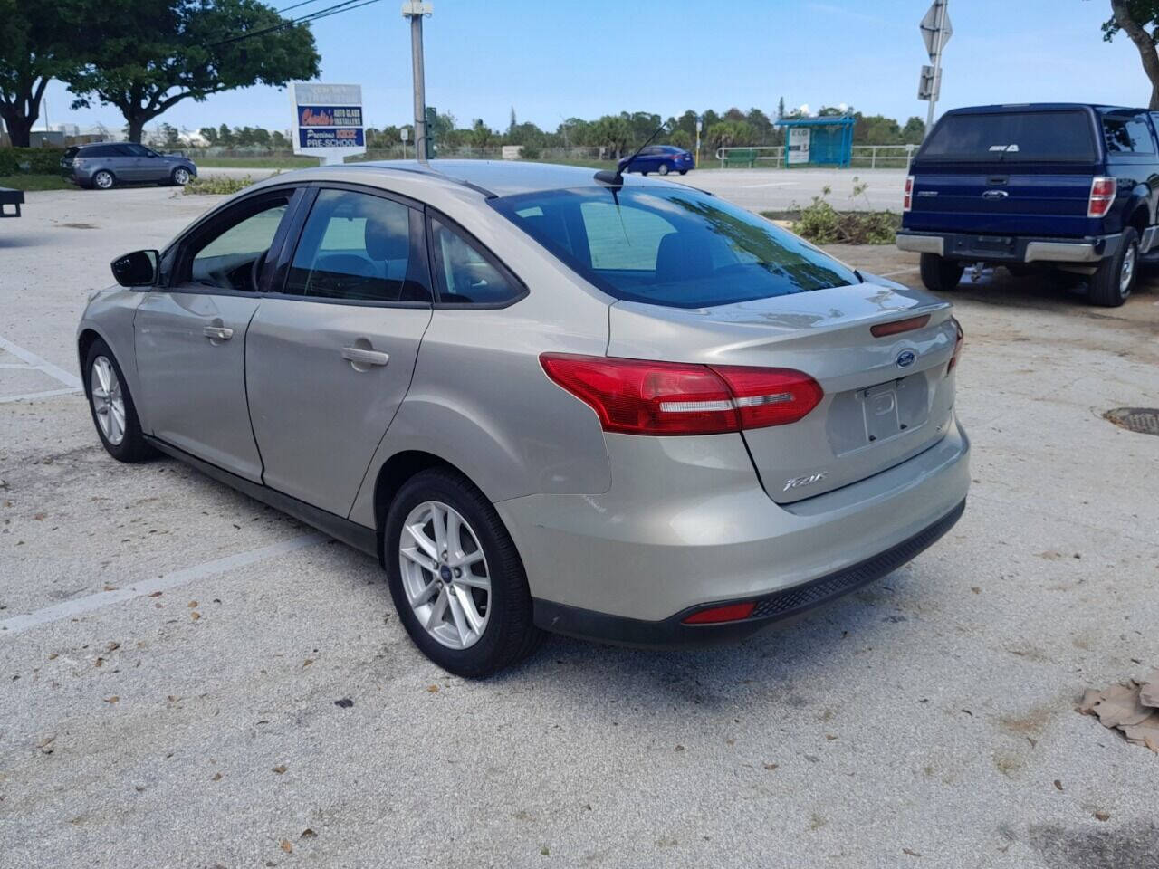 2015 Ford Focus Sedan - $4,950