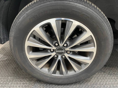 2016 Lincoln Navigator Select