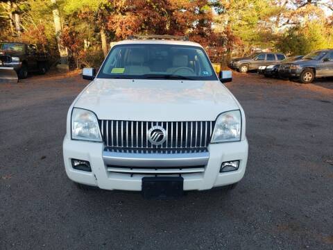 2007 Mercury Mountaineer for sale at 1st Priority Autos in Middleborough MA