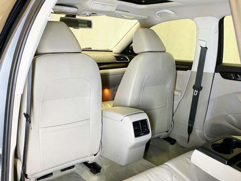 2014 Volkswagen Passat 2.0L TDI SEL Premium