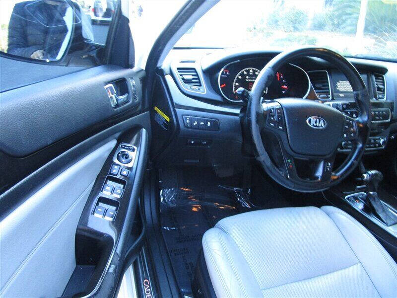2014 Kia Cadenza Premium