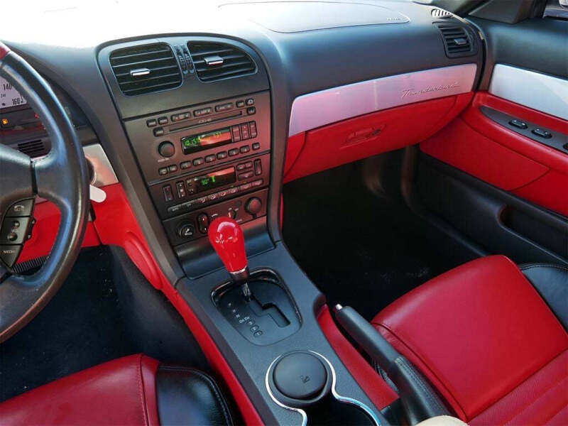2002 Ford Thunderbird Deluxe