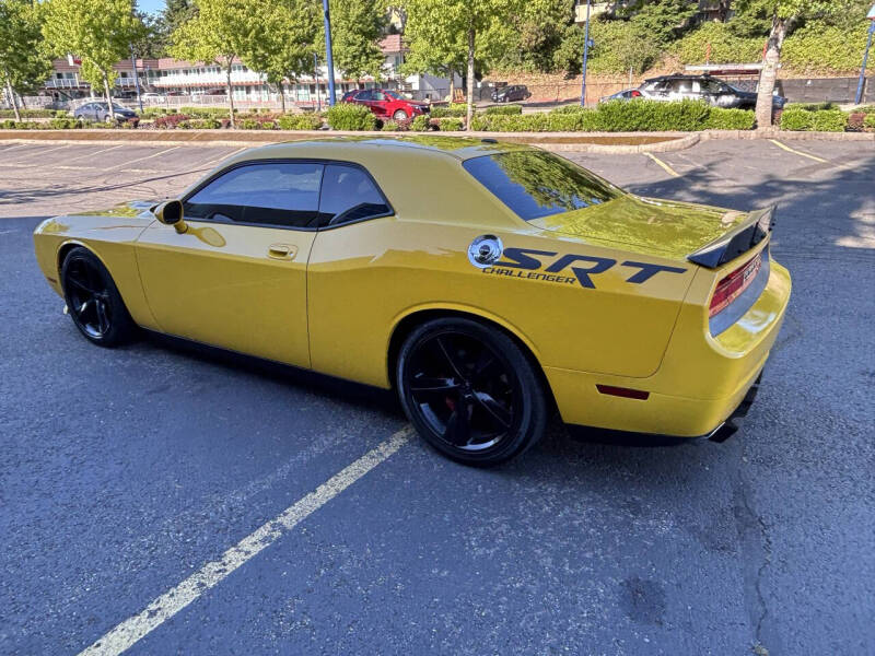 2010 Dodge Challenger SRT8