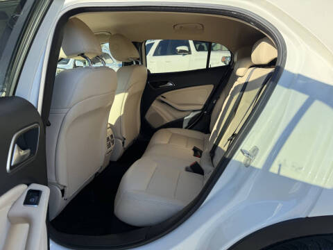 2015 Mercedes-Benz GLA GLA 250