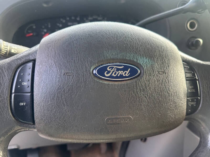 2007 Ford E-Series E-350 SD XLT