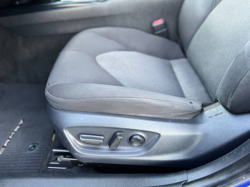 2018 Toyota Camry Hybrid LE