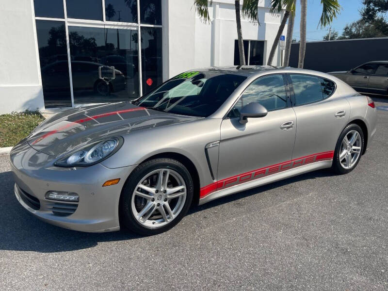 2011 Porsche Panamera 4