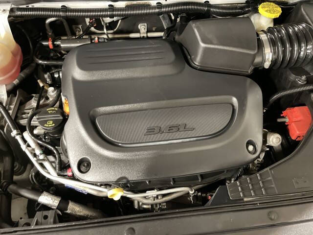 2021 Chrysler Voyager LX