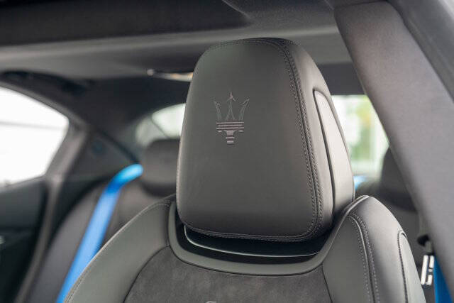 2022 Maserati Ghibli 13