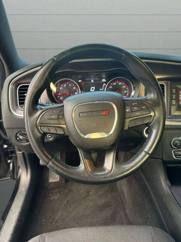 2015 Dodge Charger SE