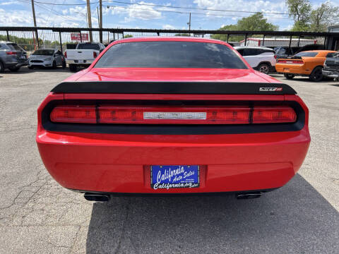 2014 Dodge Challenger SRT8 Core