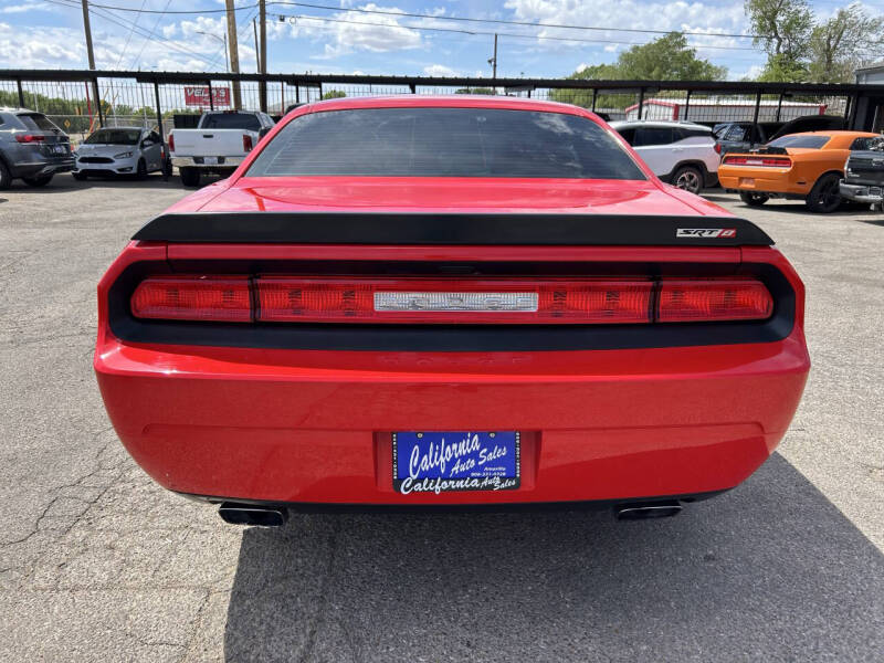 2014 Dodge Challenger SRT8 Core