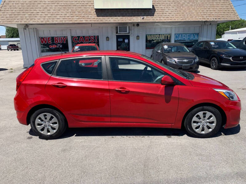 2016 Hyundai Accent SE