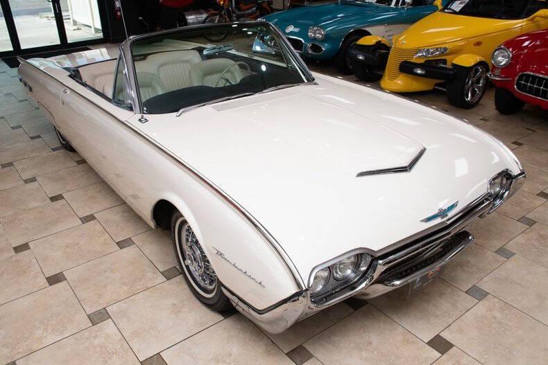1962 Ford Thunderbird