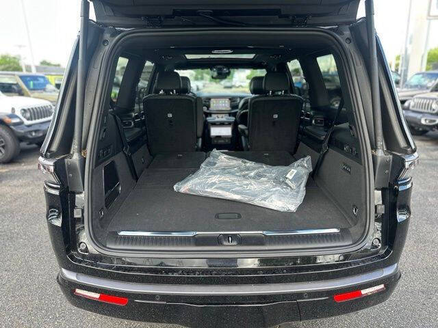 2026 Jeep Grand Wagoneer Summit Obsidian