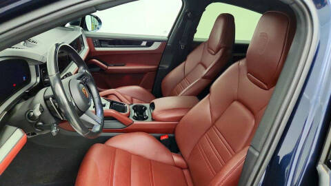 2024 Porsche Cayenne Coupe