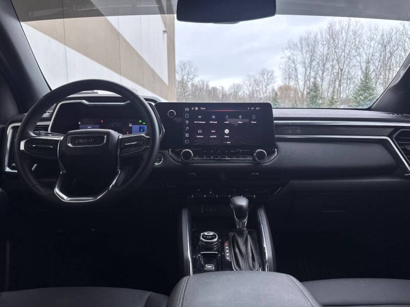 2024 GMC Canyon Elevation