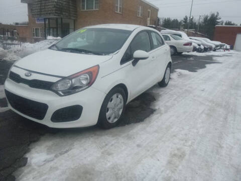2014 Kia Rio 5-Door LX