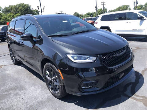2023 Chrysler Pacifica for sale at Audubon Chrysler Center in Henderson KY