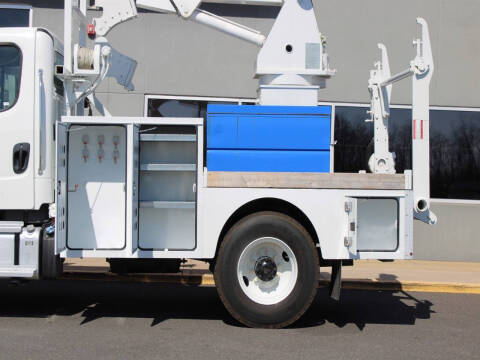 2019 Freightliner M2 106