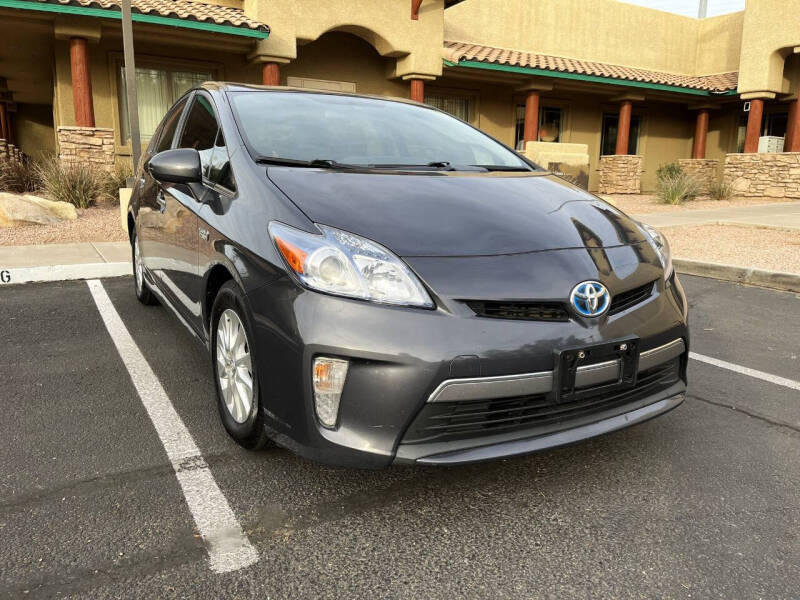 2015 Toyota Prius Plug-In Base photo 3