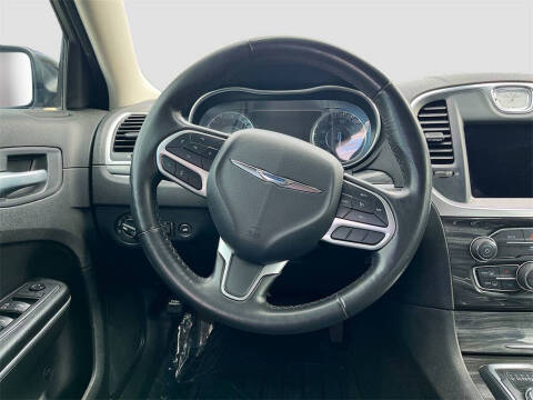 2021 Chrysler 300 Touring