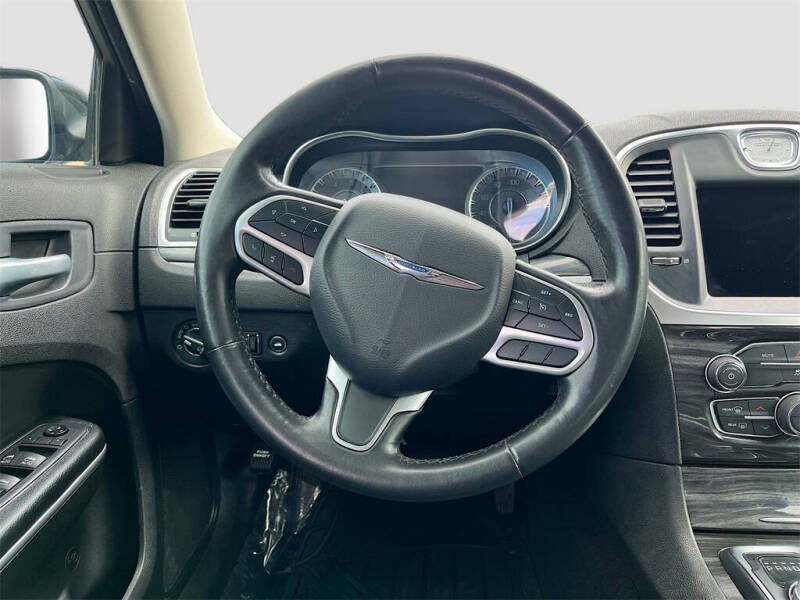 2021 Chrysler 300 Touring