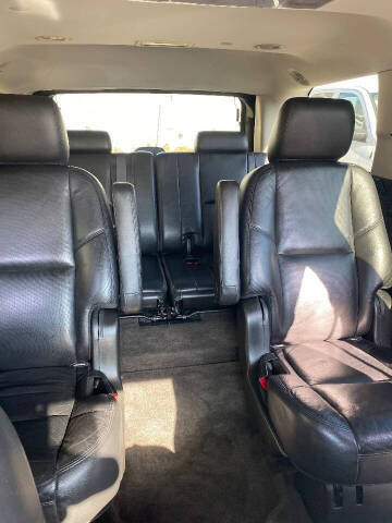 2011 Cadillac Escalade Luxury