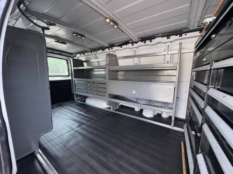 2016 GMC Savana 3500