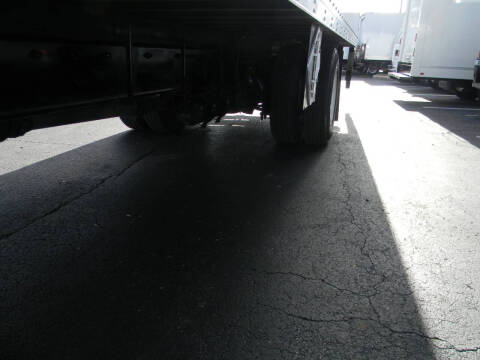 2019 Freightliner M2 106