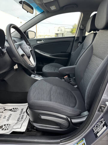 2015 Hyundai Accent GS