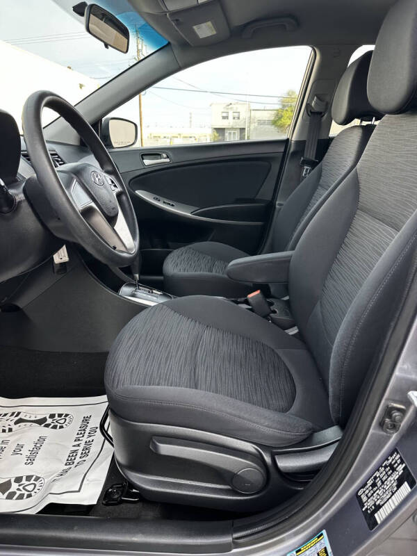2015 Hyundai Accent GS