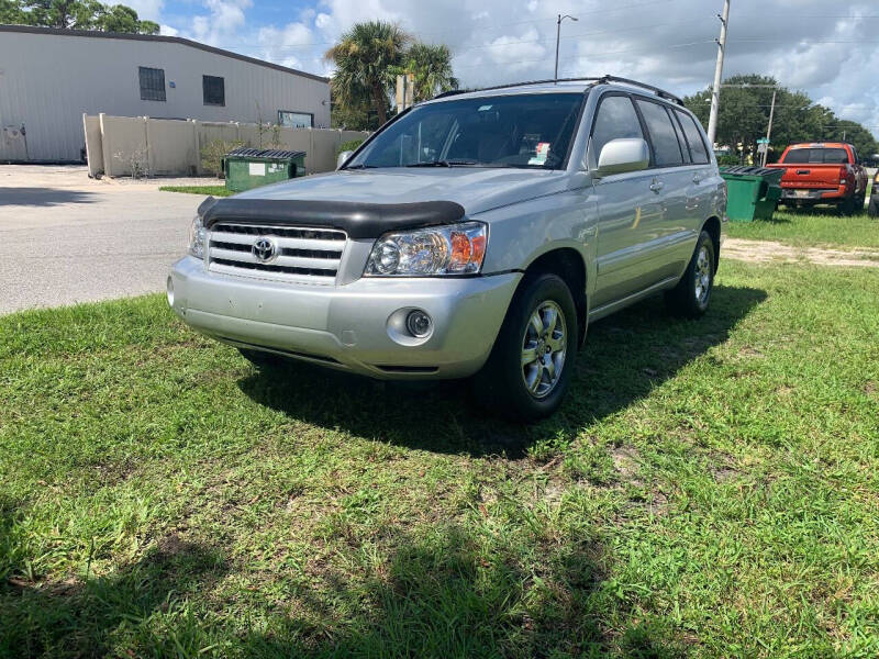 2004 Toyota Highlander Base's photo