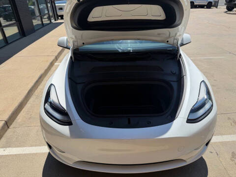 2023 Tesla Model Y Long Range