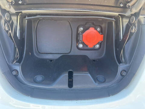 2012 Nissan LEAF SV