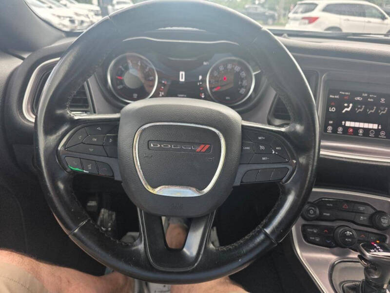 2019 Dodge Challenger SXT