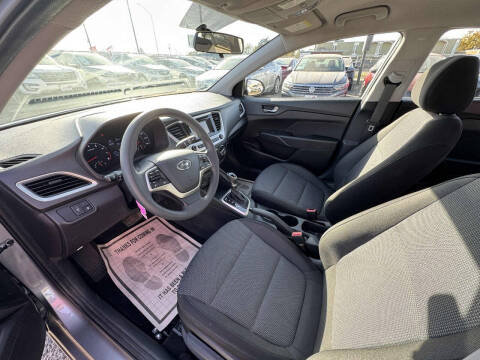 2022 Hyundai Accent SE