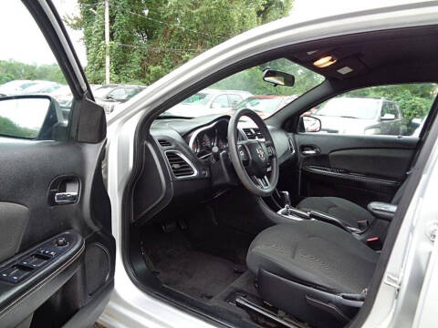 2012 Dodge Avenger SE