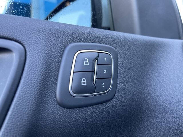 2021 Ford Escape Hybrid Titanium